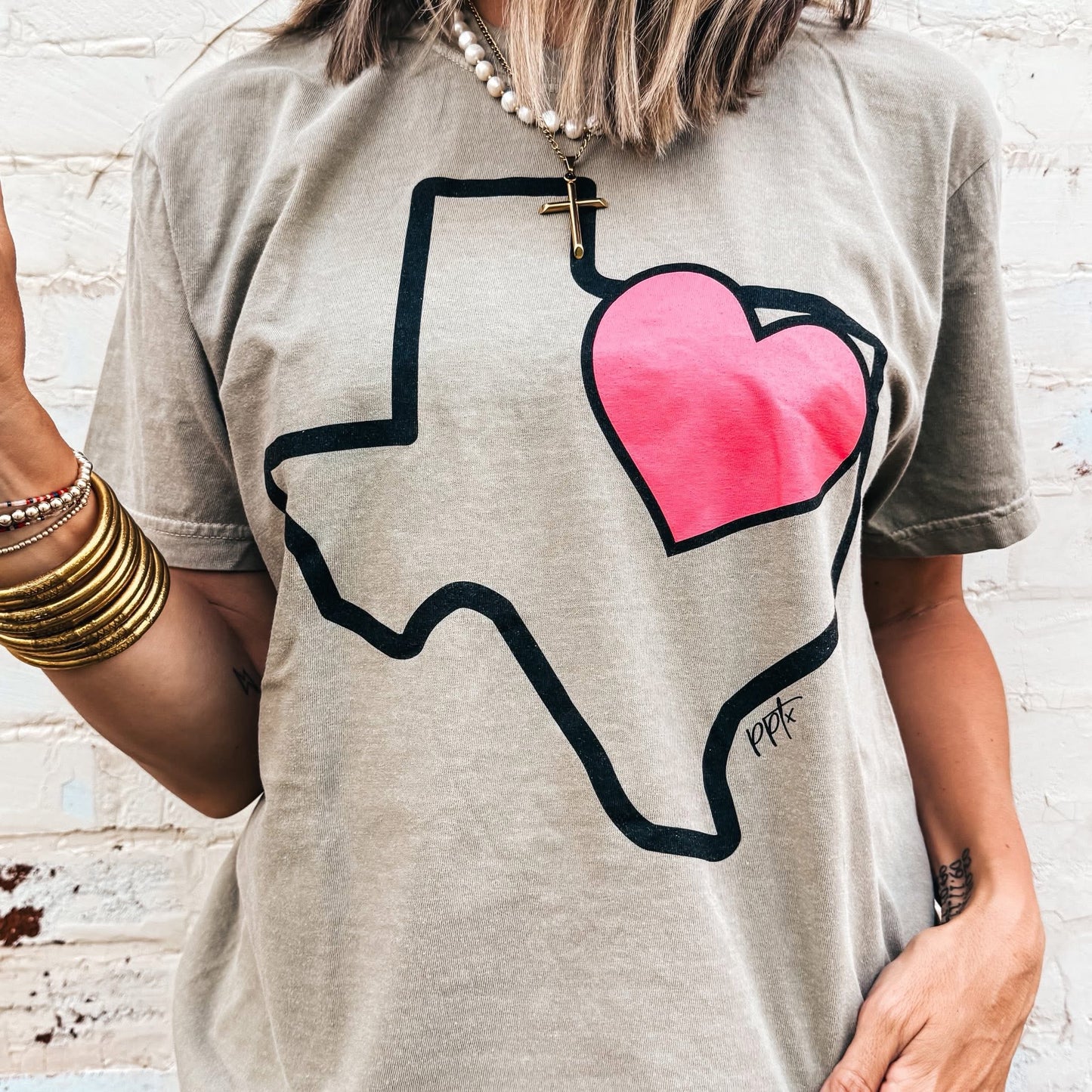 Texas Heart Tee - 2.5 WEEK ETA