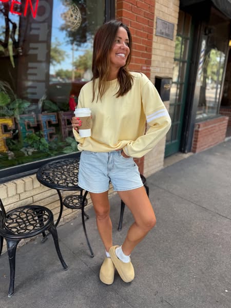 Sunny Stripe Sweatshirt - 2 WEEK ETA