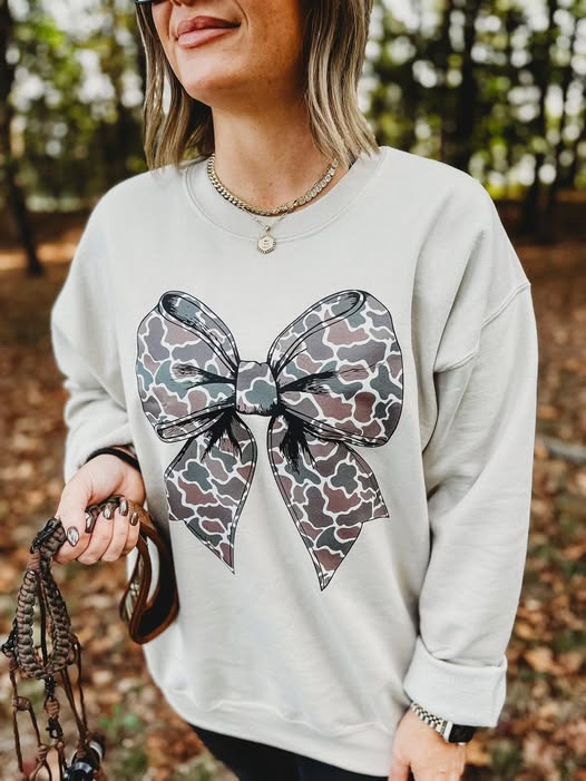 Camo Bow Sweatshirt - 2.5 WEEK ETA