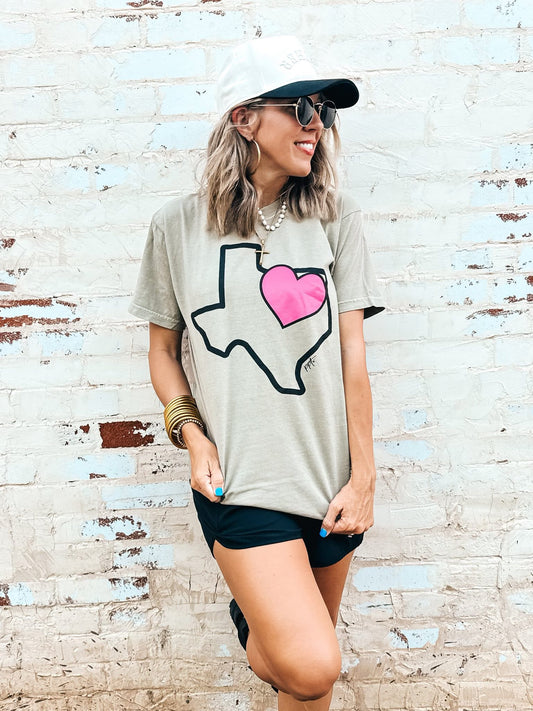 Texas Heart Tee - 2.5 WEEK ETA
